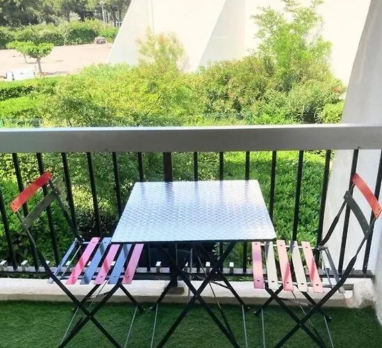 Διαμέρισμα L'eden Des * Clim * Terrasse * Wifi *port *